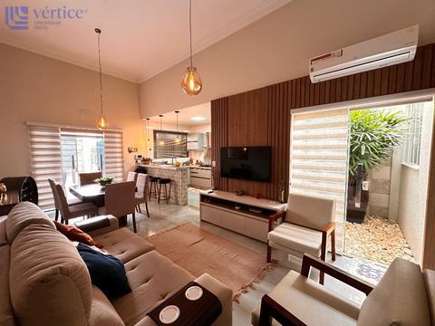 Casa à venda em Maringá, Jardim Tóquio, com 3 quartos, com 99 m²